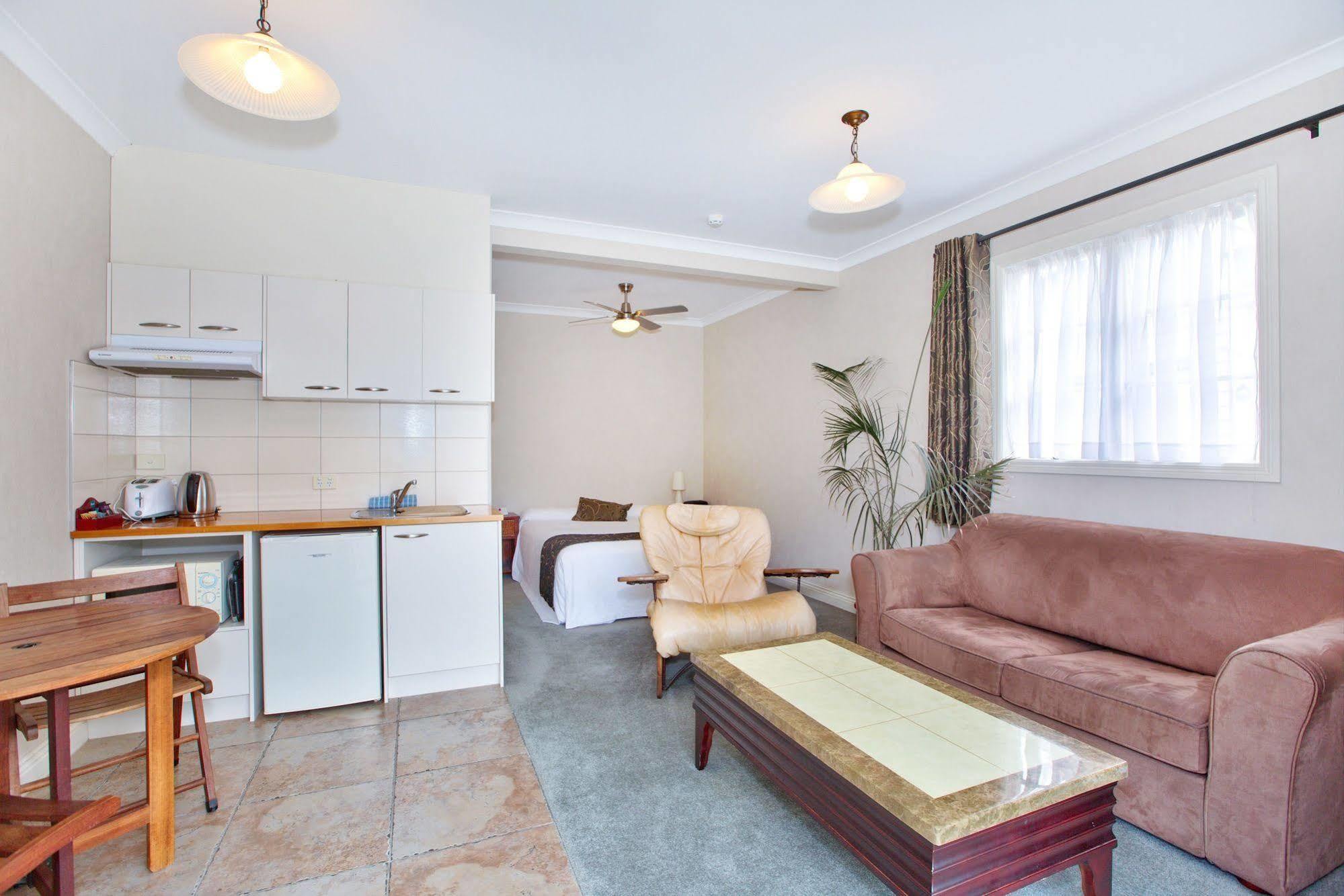 Warkworth Lodge Екстер'єр фото